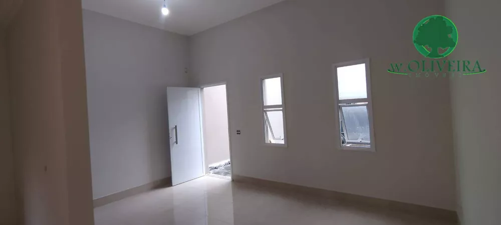 Casa à venda com 2 quartos, 68m² - Foto 3