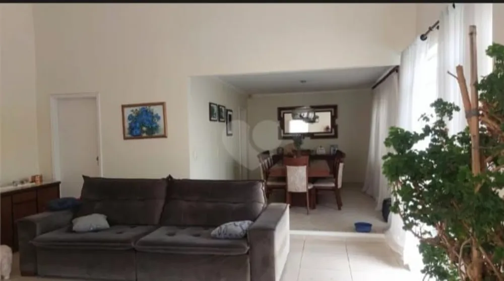 Casa, 3 quartos, 256 m² - Foto 2
