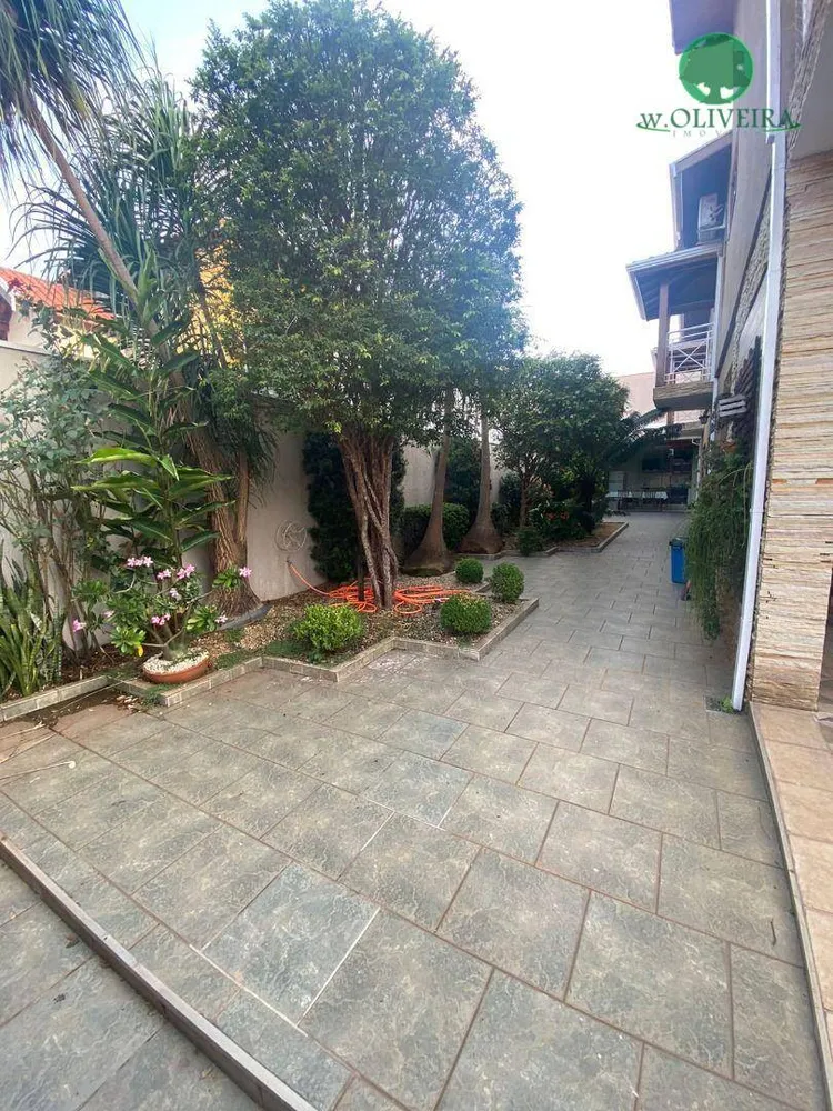 Sobrado, 4 quartos, 245 m² - Foto 1