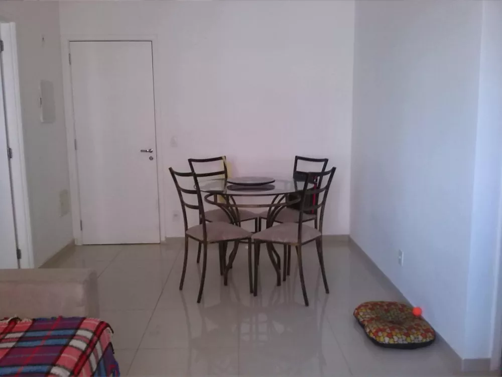 Apartamento à venda com 2 quartos, 65m² - Foto 3