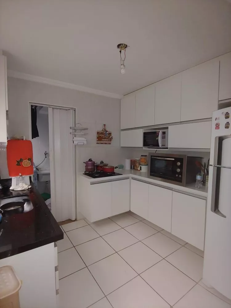 Apartamento à venda com 2 quartos, 60m² - Foto 1