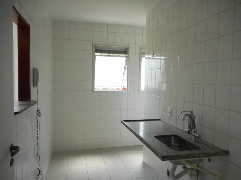 Apartamento à venda com 2 quartos, 48m² - Foto 2