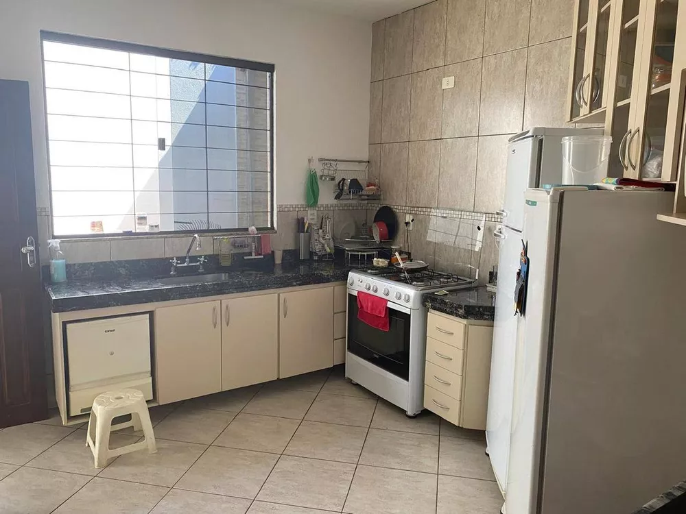 Casa à venda com 3 quartos, 278m² - Foto 23