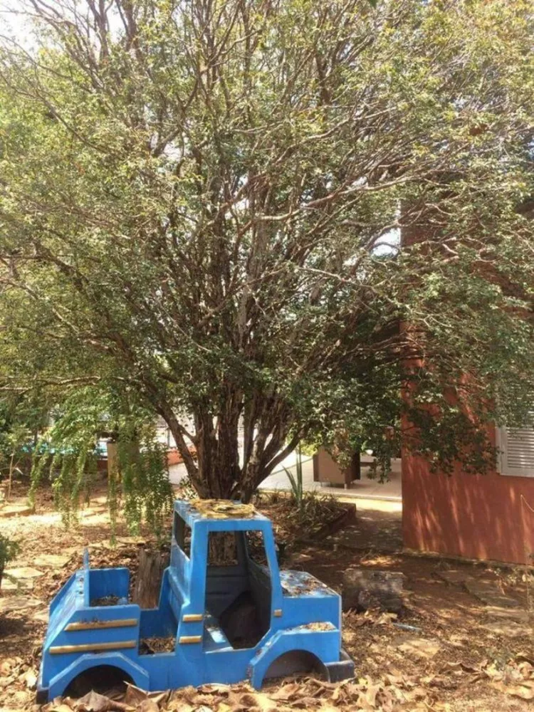 Casa à venda com 3 quartos, 300m² - Foto 7