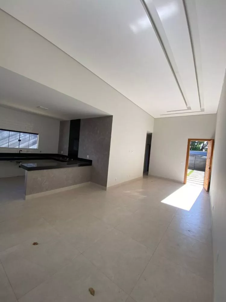 Casa à venda com 3 quartos, 116m² - Foto 3