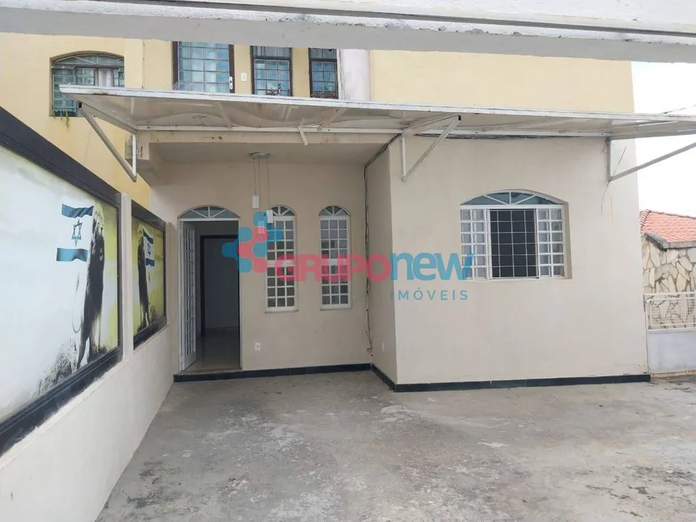Casa, 6 quartos, 200 m² - Foto 1
