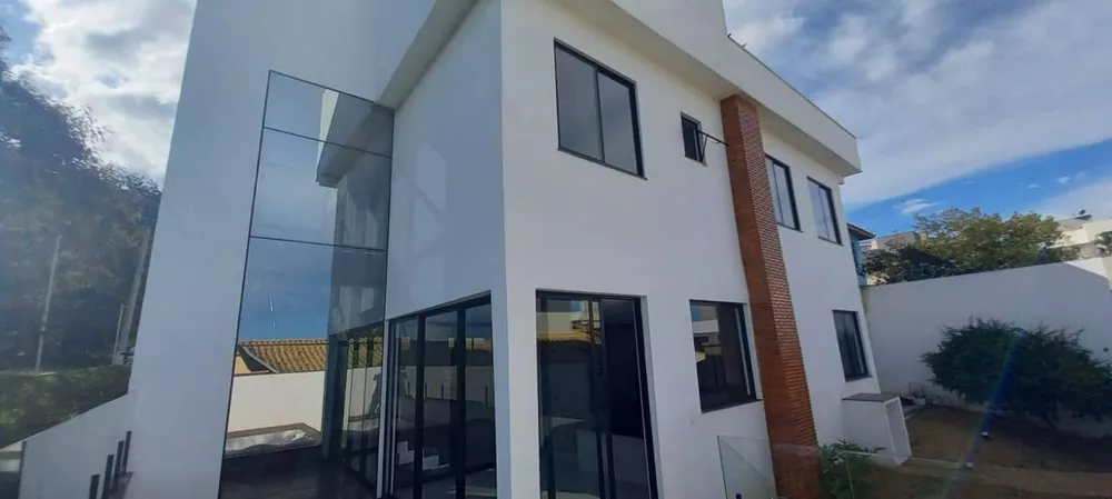 Casa de Condomínio à venda com 3 quartos, 300m² - Foto 5