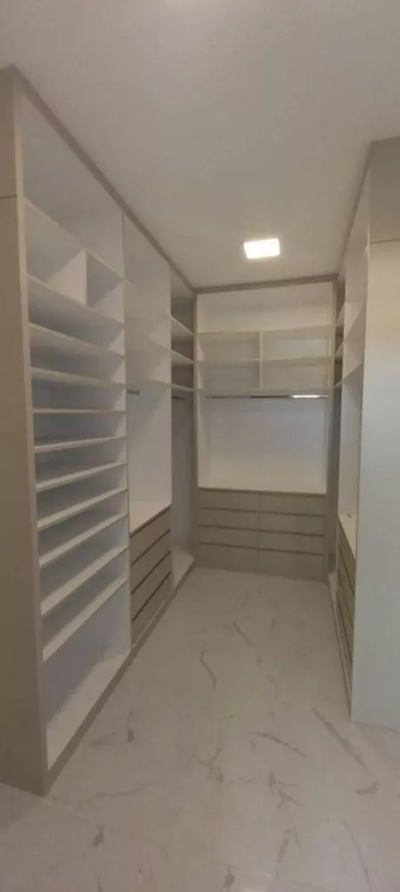 Casa de Condomínio à venda com 3 quartos, 300m² - Foto 25