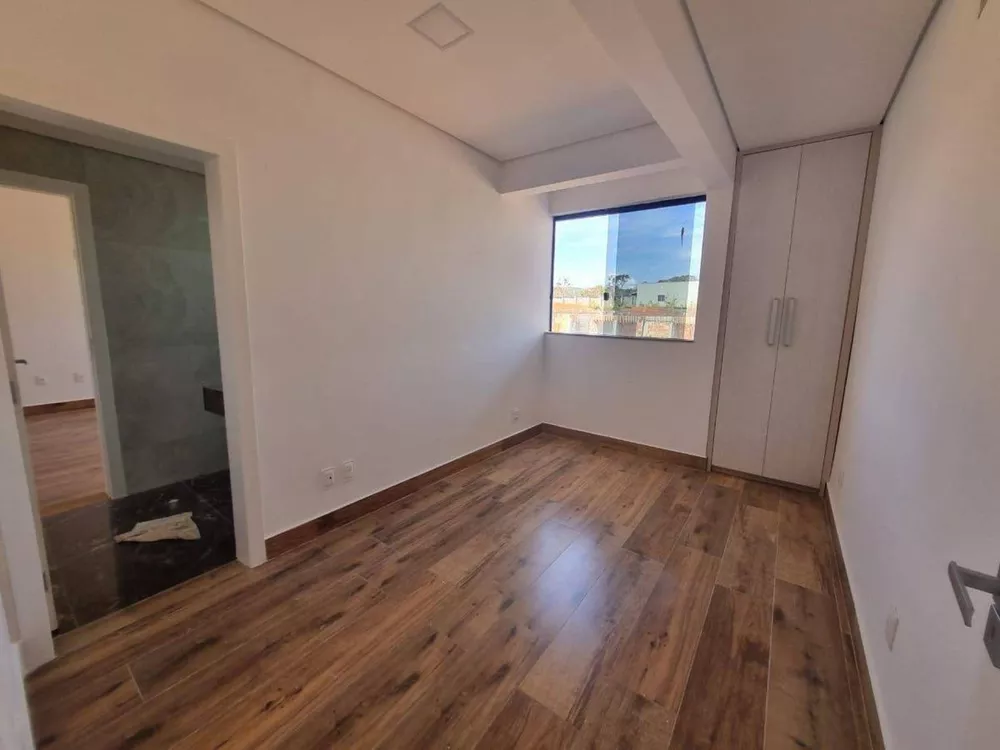 Casa à venda com 4 quartos, 450m² - Foto 20