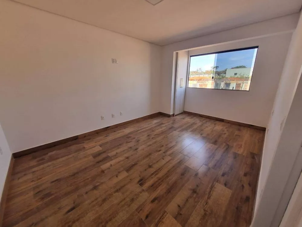 Casa à venda com 4 quartos, 450m² - Foto 17