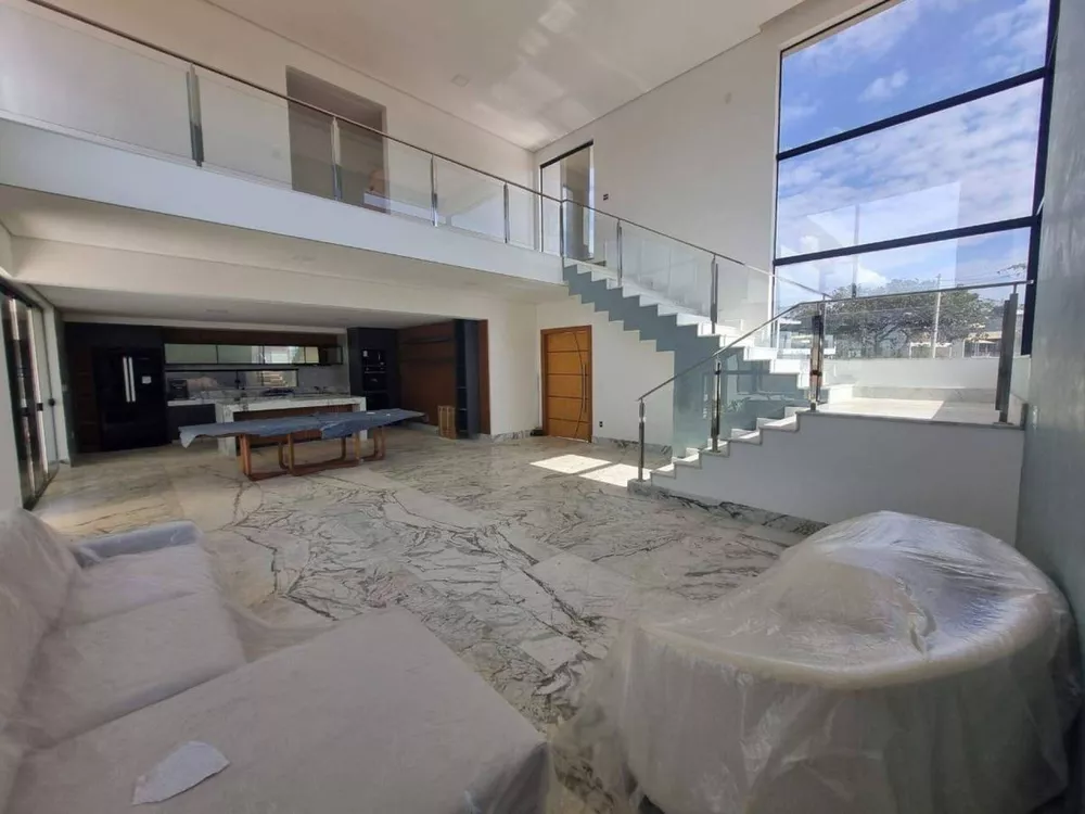 Casa à venda com 4 quartos, 450m² - Foto 3