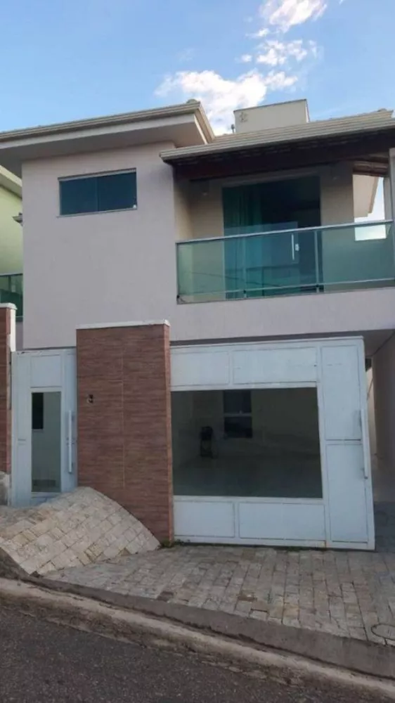 Casa de Condomínio à venda com 4 quartos, 202m² - Foto 1