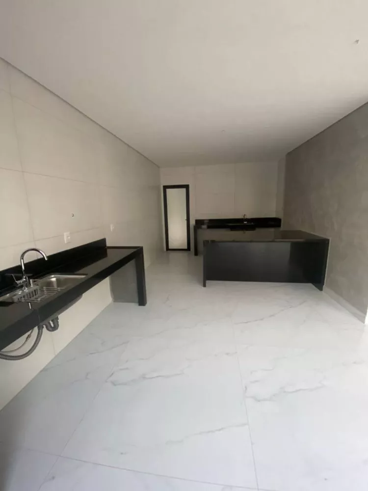 Casa de Condomínio à venda com 4 quartos, 265m² - Foto 6