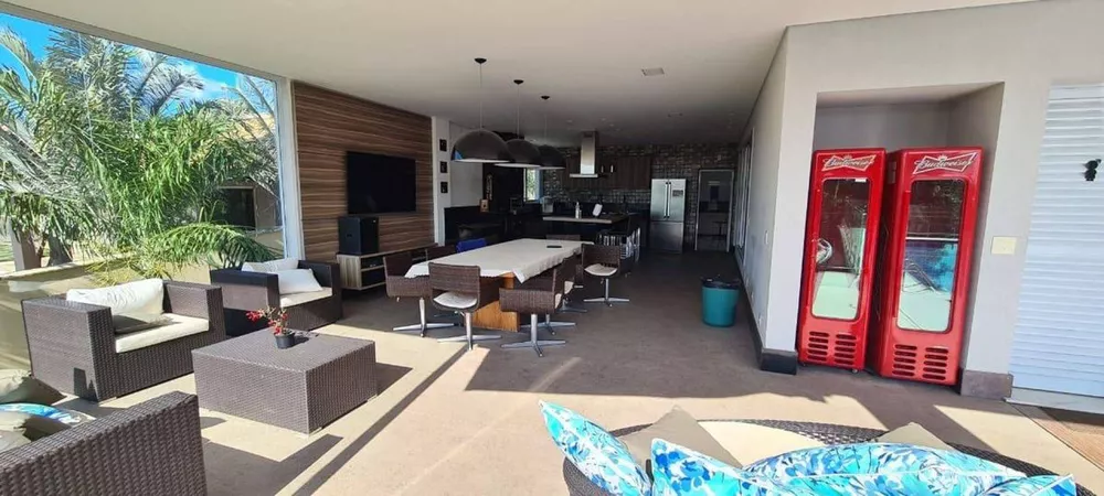 Casa para alugar com 4 quartos, 500m² - Foto 2