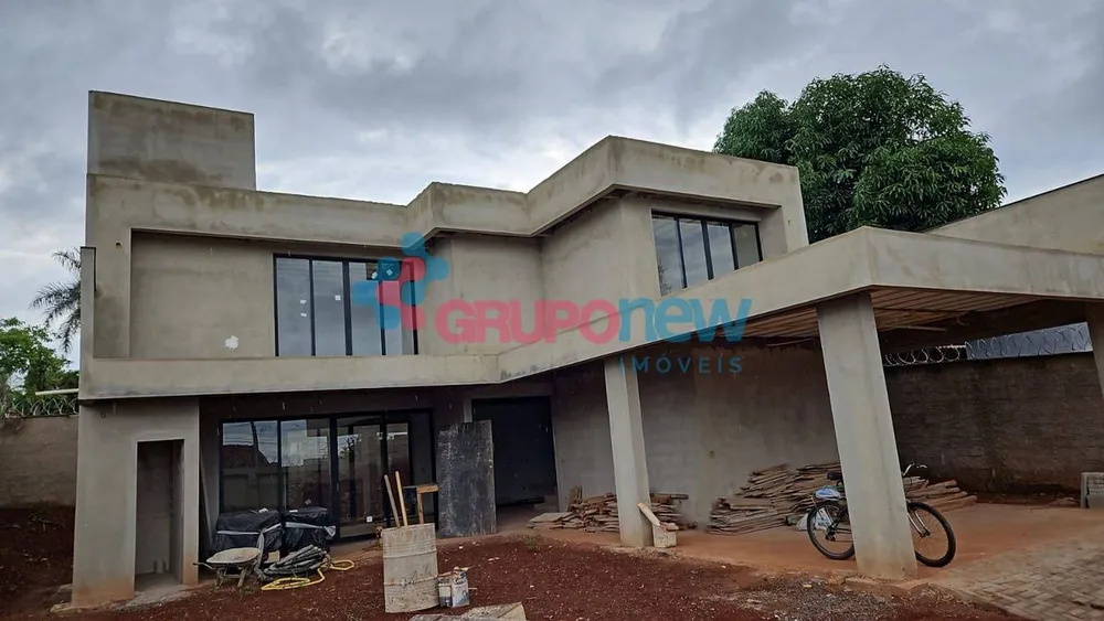 Casa, 4 quartos, 233 m² - Foto 1