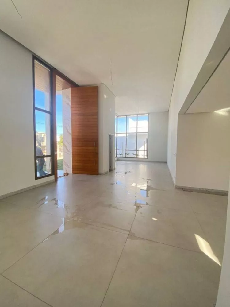 Casa à venda com 4 quartos, 350m² - Foto 3