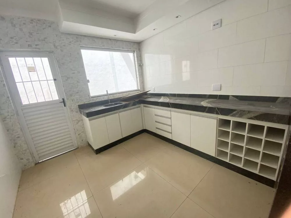 Casa de Condomínio à venda com 3 quartos, 144m² - Foto 3