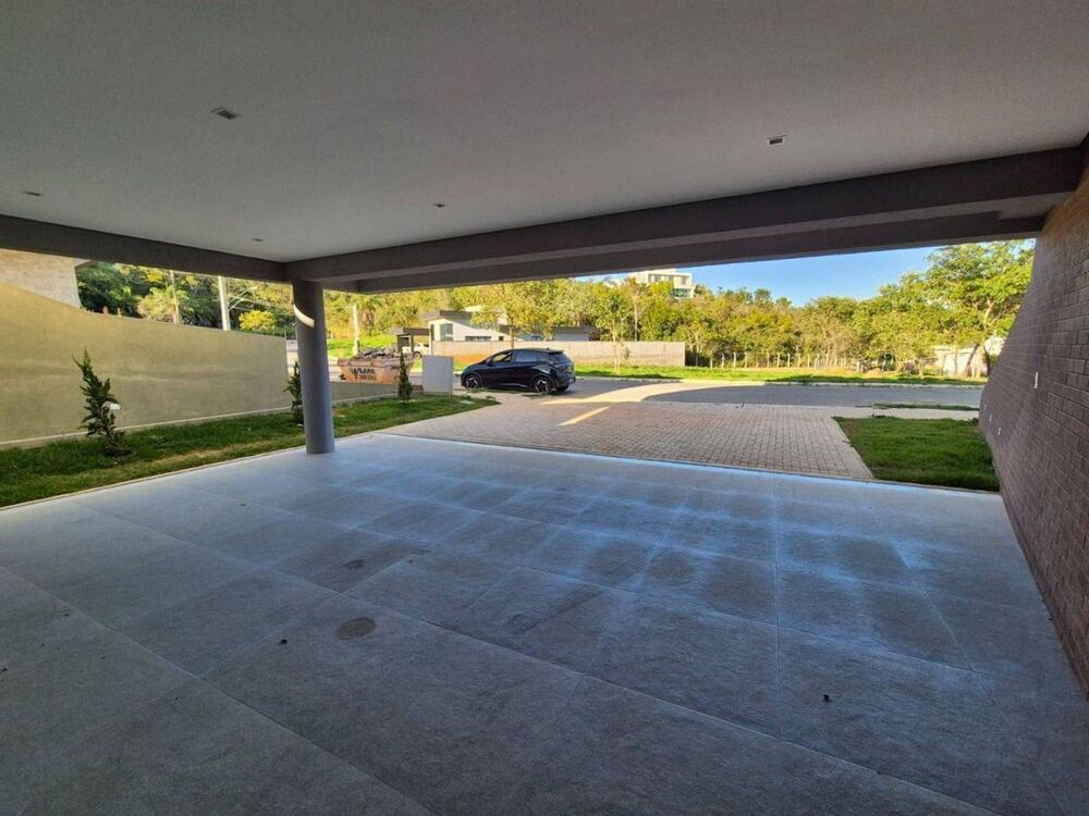 Casa de Condomínio à venda com 4 quartos, 286m² - Foto 2