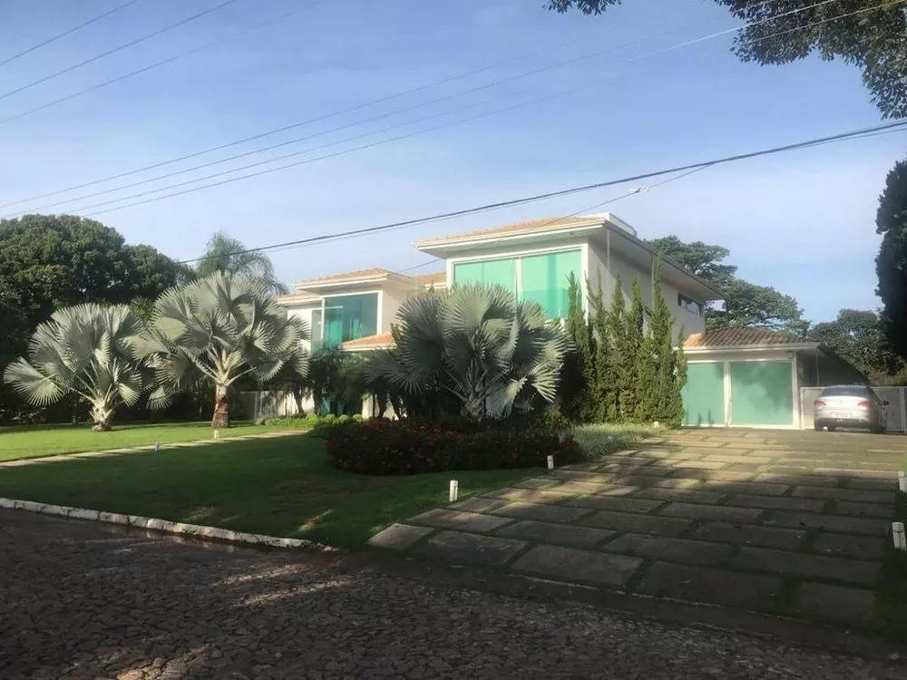 Casa de Condomínio à venda e aluguel com 4 quartos, 600m² - Foto 1