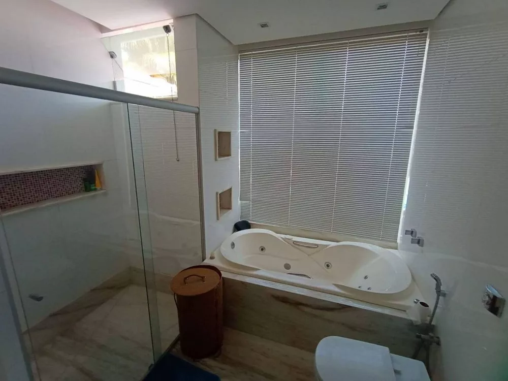 Casa de Condomínio à venda e aluguel com 4 quartos, 600m² - Foto 24