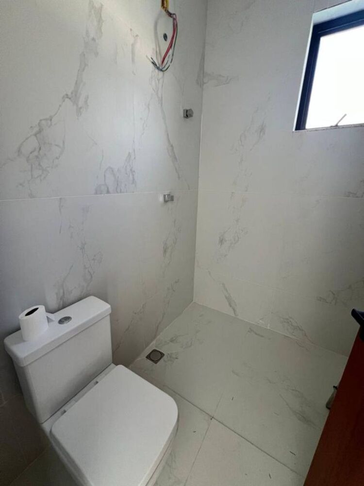 Casa de Condomínio à venda com 3 quartos, 178m² - Foto 3