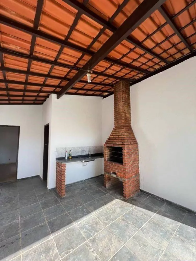 Casa à venda com 4 quartos, 180m² - Foto 4