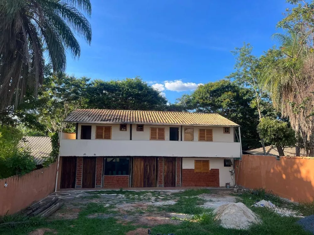 Casa à venda e aluguel com 11 quartos, 350m² - Foto 1