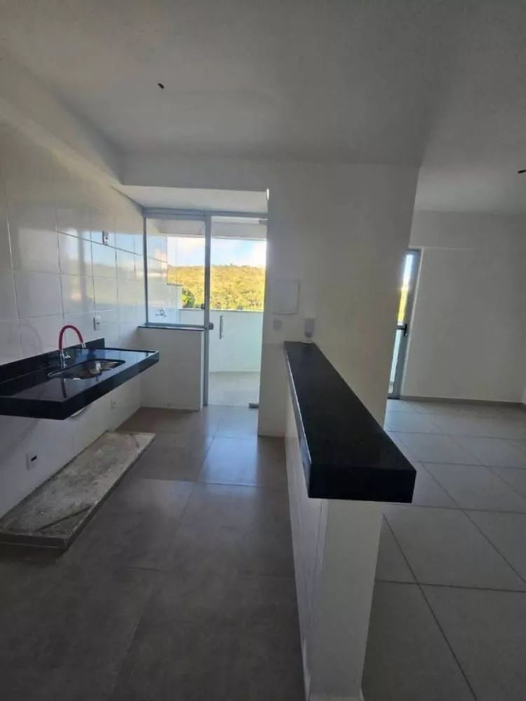 Apartamento à venda com 3 quartos, 73m² - Foto 1