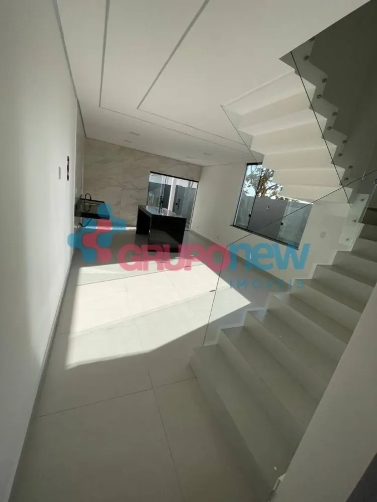 Casa, 3 quartos, 162 m² - Foto 2