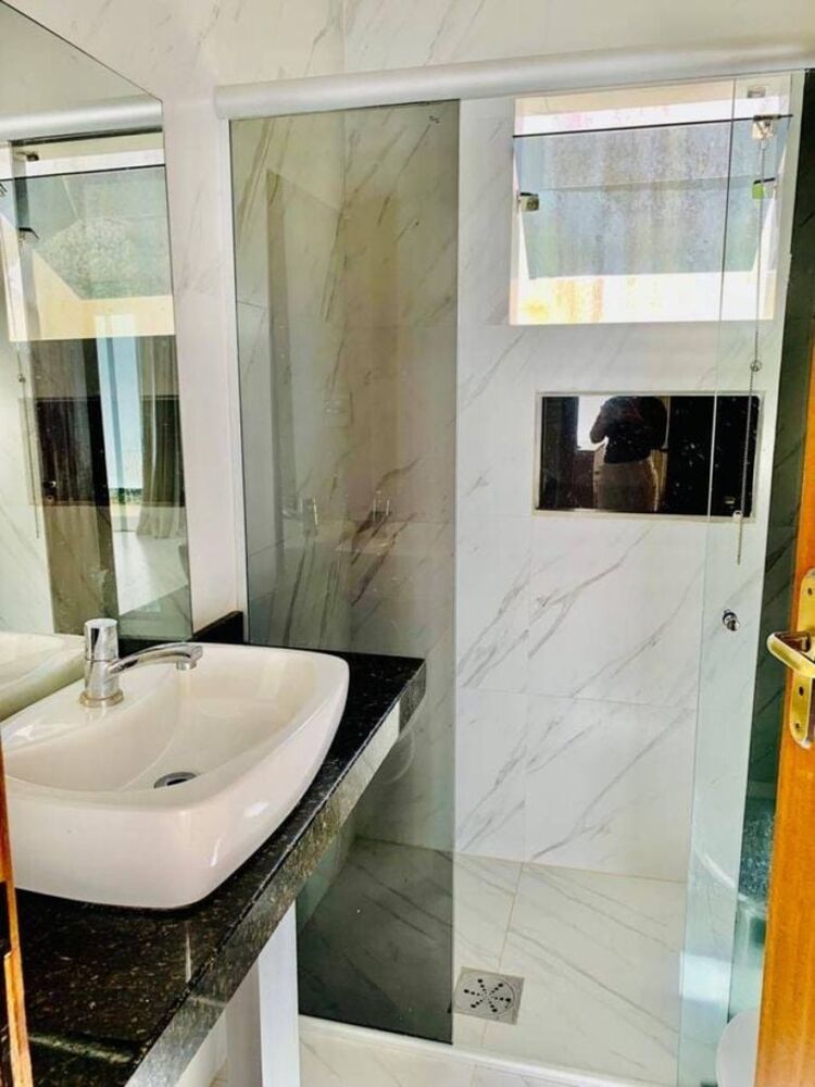 Casa à venda com 3 quartos, 213m² - Foto 3
