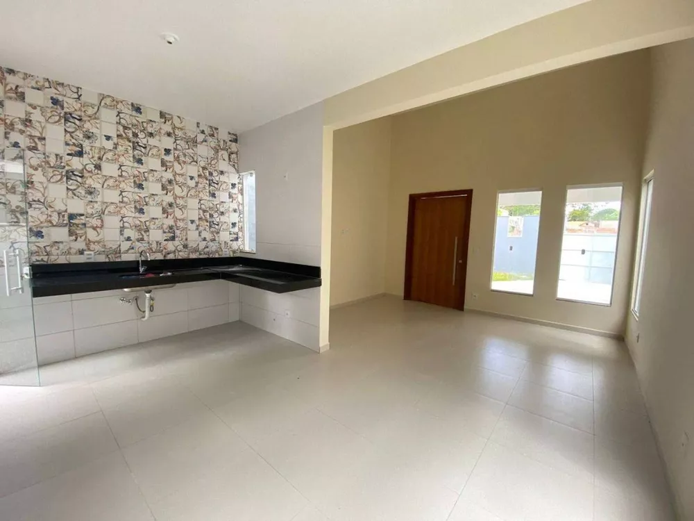 Casa à venda com 3 quartos, 131m² - Foto 4