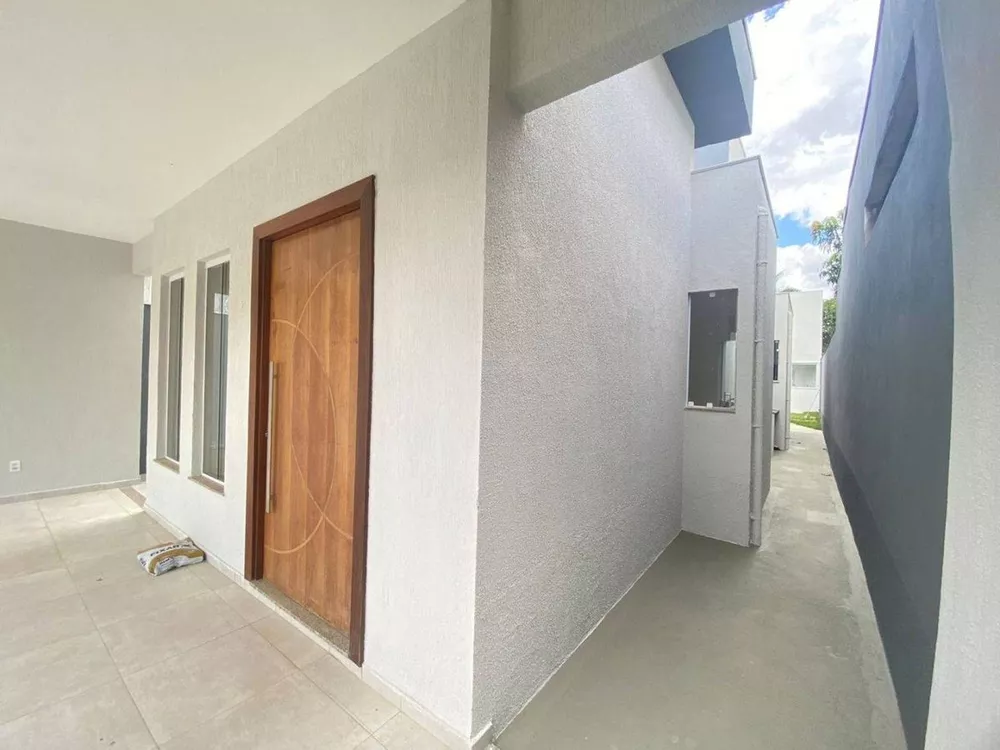 Casa à venda com 3 quartos, 131m² - Foto 3