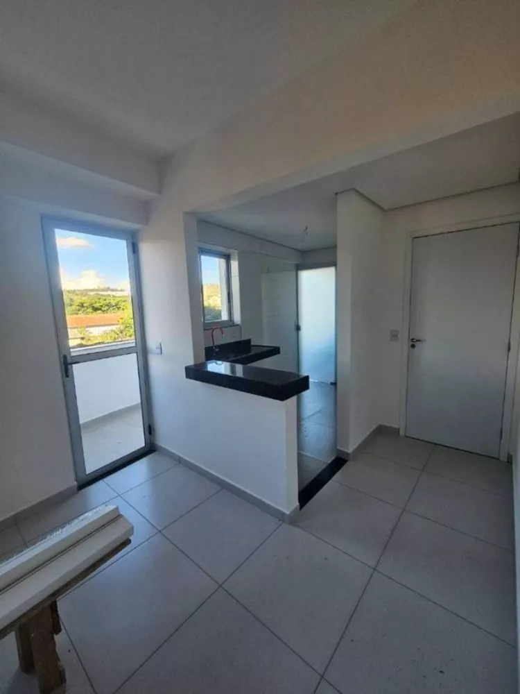 Apartamento à venda com 3 quartos, 73m² - Foto 1