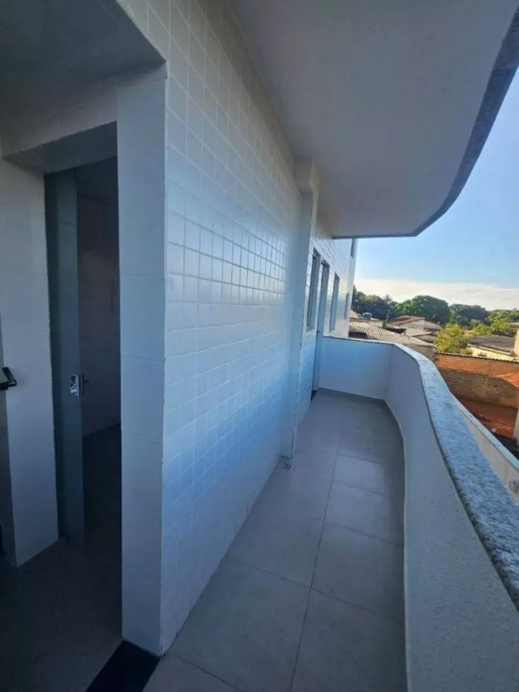 Apartamento à venda com 3 quartos, 73m² - Foto 4