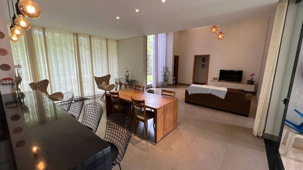 Casa de Condomínio à venda e aluguel com 4 quartos, 150m² - Foto 2