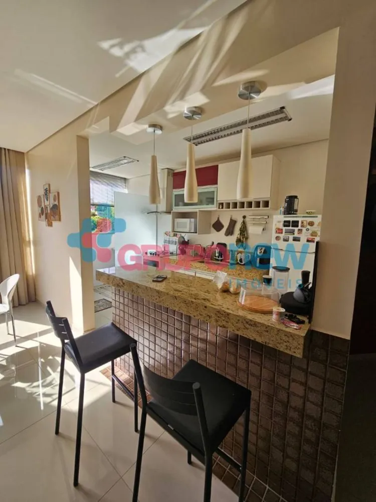 Cobertura, 3 quartos, 190 m² - Foto 2