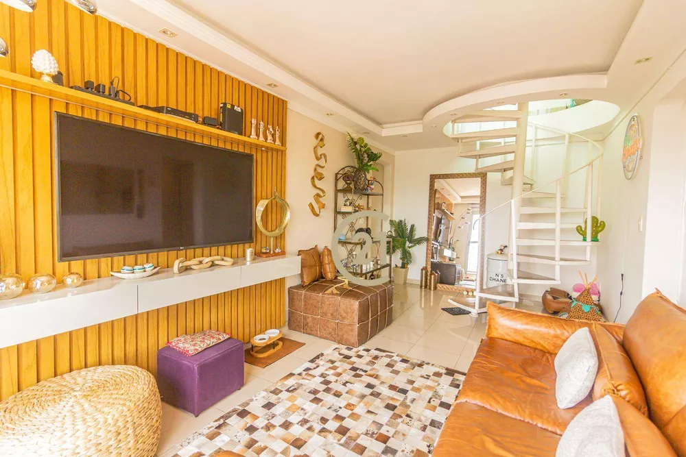 Apartamento, 3 quartos, 197 m² - Foto 2