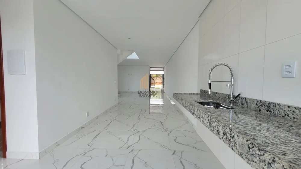 Casa, 4 quartos, 152 m² - Foto 2