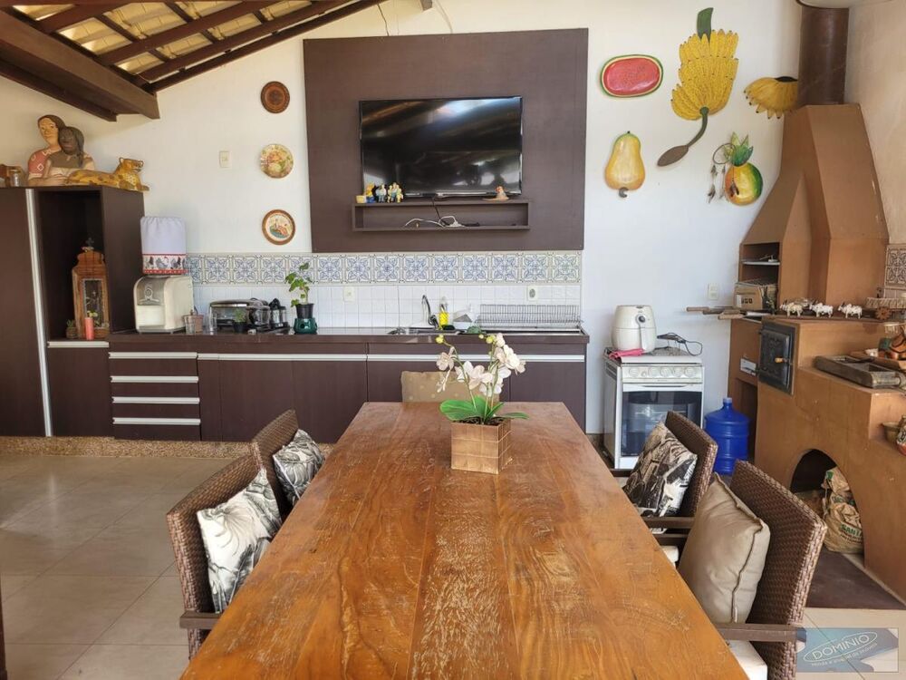 Casa, 4 quartos, 303 m² - Foto 4