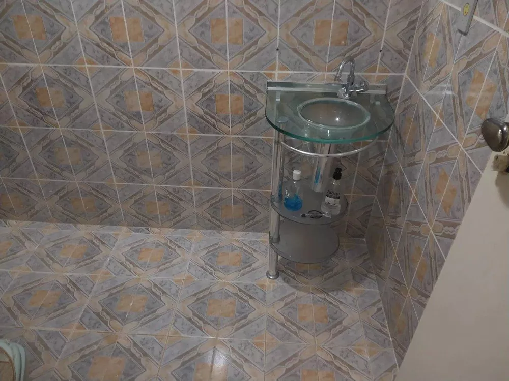 Casa, 5 quartos, 243 m² - Foto 1