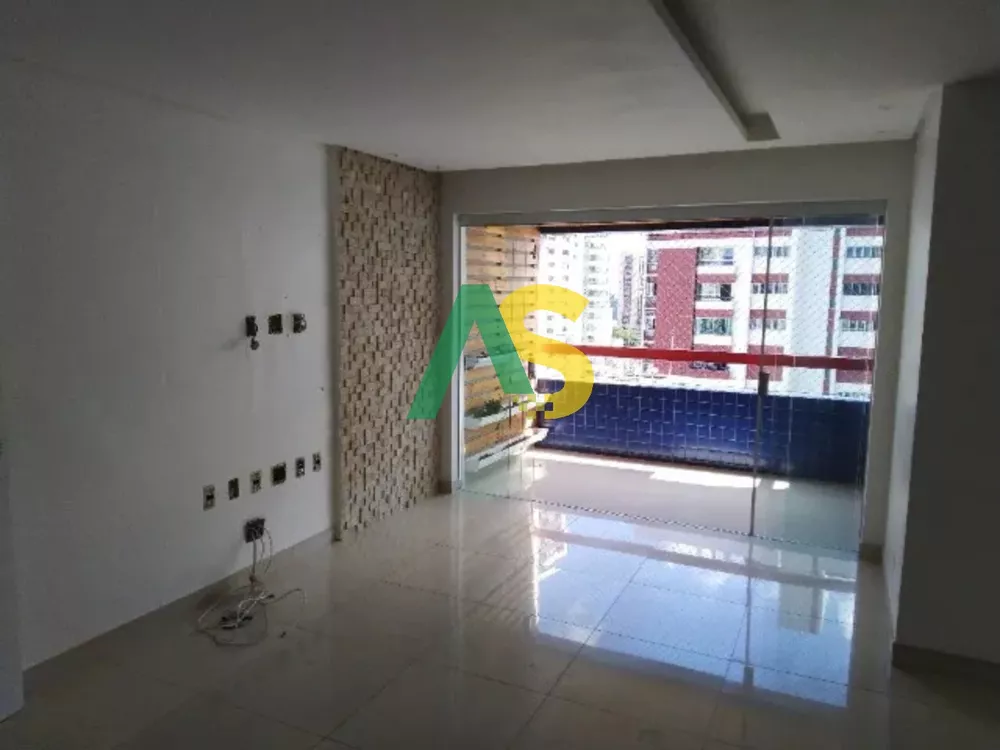 Apartamento à venda com 3 quartos, 95m² - Foto 1