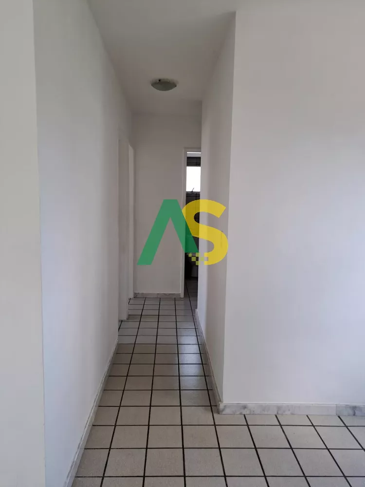 Apartamento à venda com 3 quartos, 65m² - Foto 2