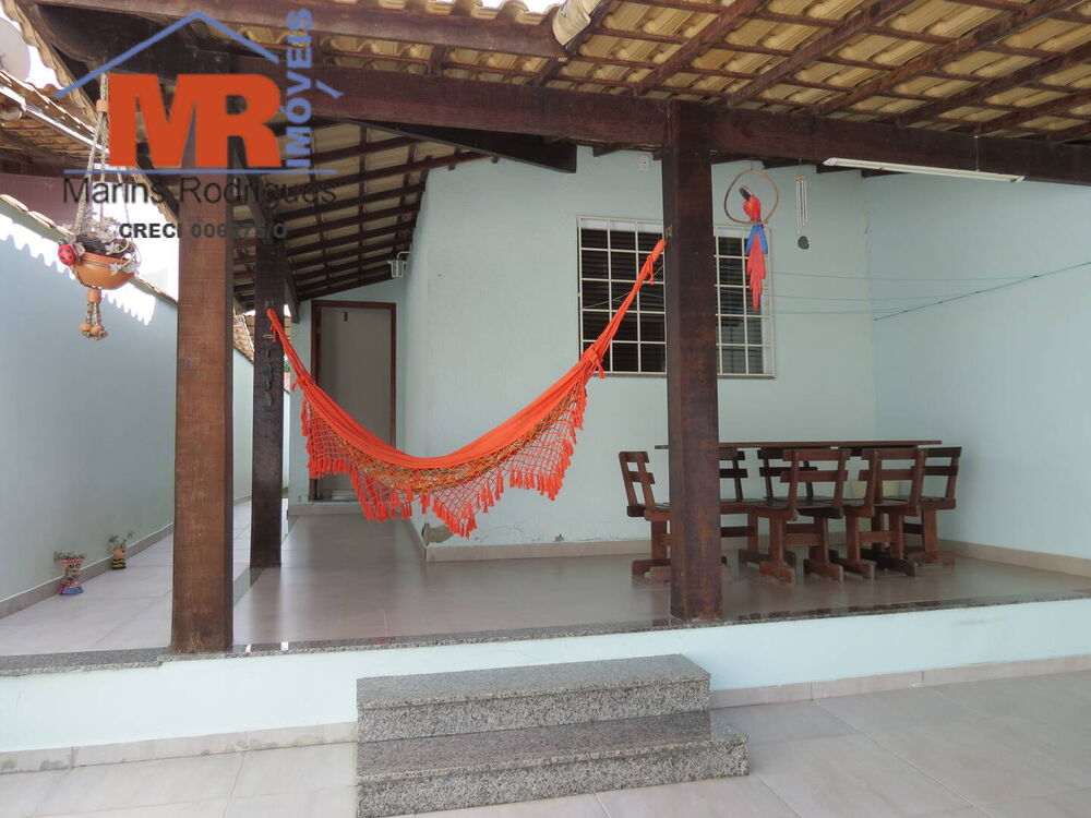 Casa à venda com 2 quartos, 180m² - Foto 2
