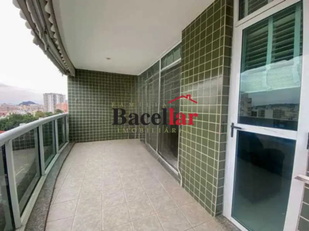 Apartamento, 3 quartos, 140 m² - Foto 1
