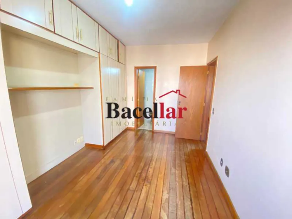 Cobertura, 3 quartos, 215 m² - Foto 4