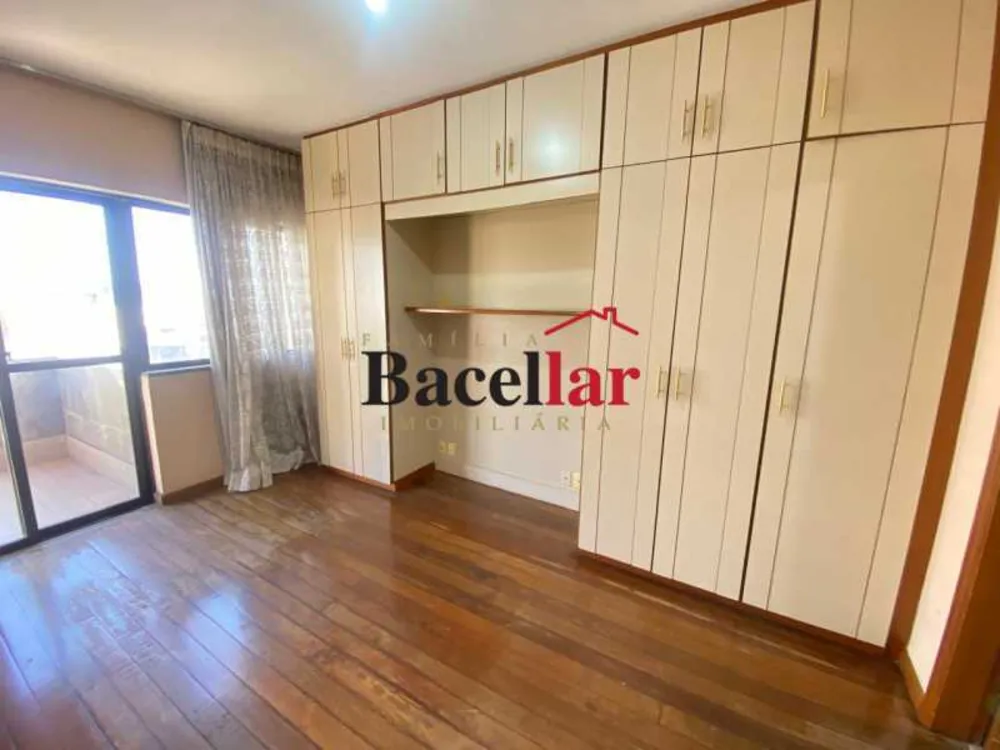 Cobertura, 3 quartos, 215 m² - Foto 3