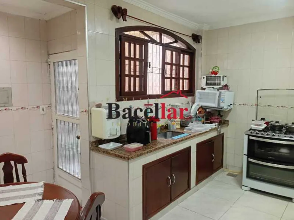 Casa, 4 quartos, 228 m² - Foto 4