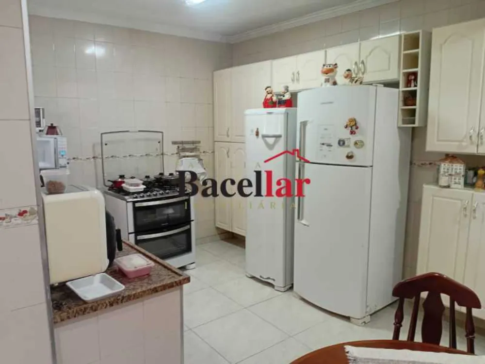 Casa, 4 quartos, 228 m² - Foto 3