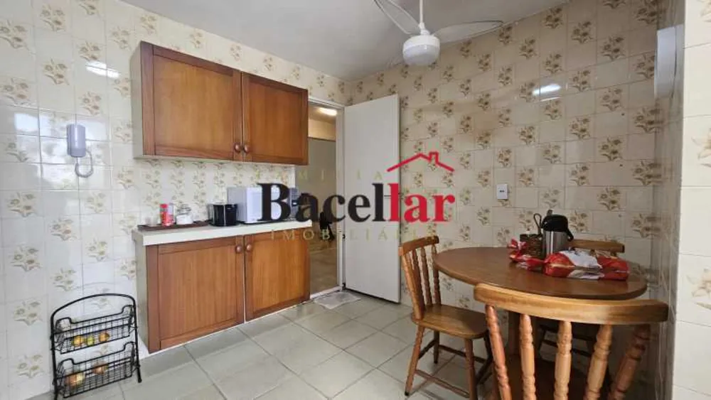 Apartamento, 3 quartos, 156 m² - Foto 1