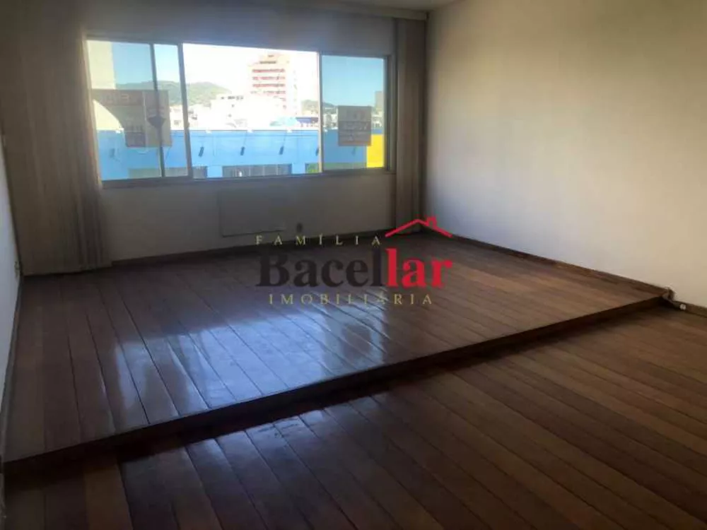 Apartamento, 3 quartos, 165 m² - Foto 2